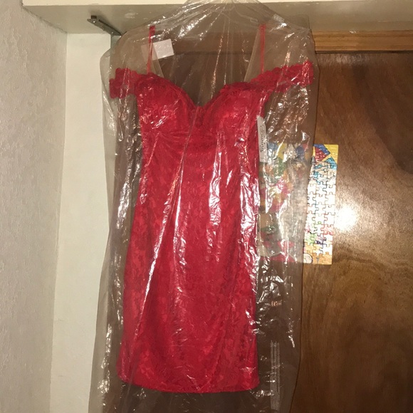 Sexy red lace Cocktail dress 👗 Valentines Day ♥️ - Picture 3 of 8